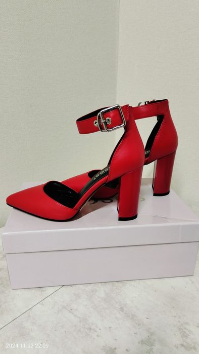 Туфли женские кожаные 34 размер