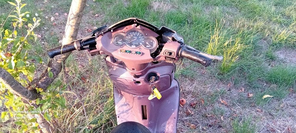 Vând sau schimb Scuter aprilia sonic 80cc