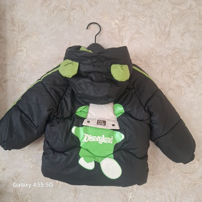 Продам курточку для мальчика