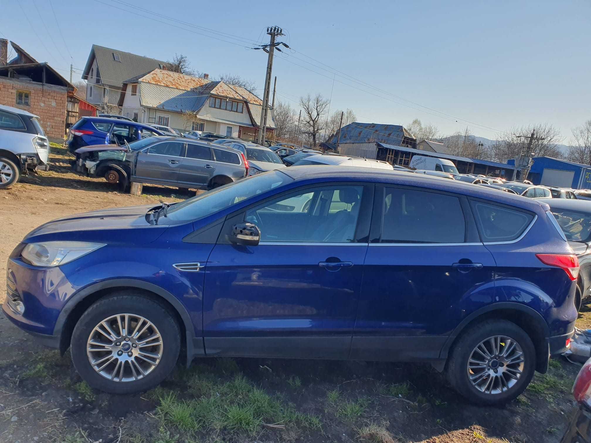 Dezmembrez Ford Kuga 4x4 2.0Tdci 2014