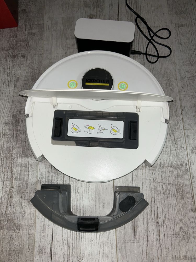 Aspirator robot Karcher RCV 5