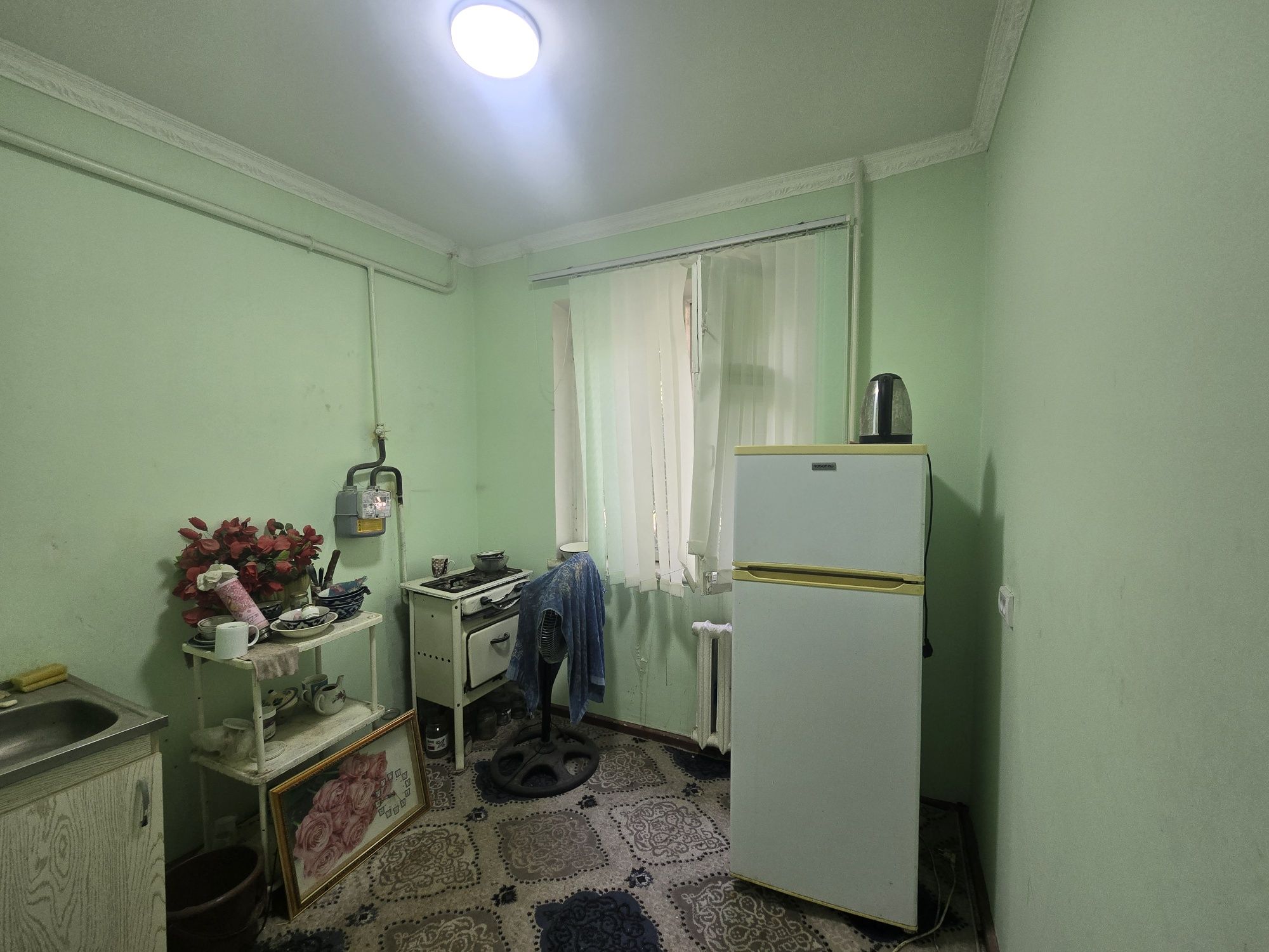 Zudlik bilan frunze massifda 1 xonali kvartira sotiladi