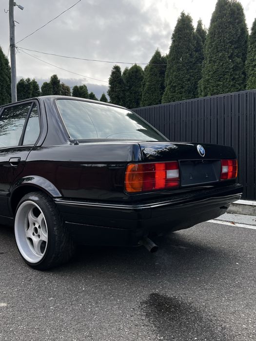 BMW e30 316i 1989 fără rugină. Motor 1.6 benzină!