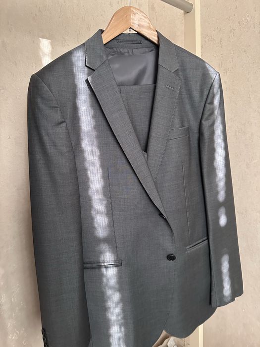 Продам мужской костьюм