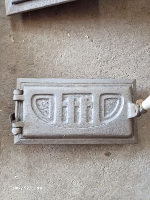 Vand ușile de de sobe teracotă 50 lei buc