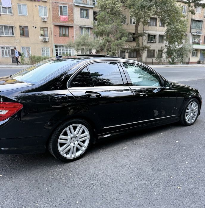 Mercedes Benz W204 C300 4Matic 2009