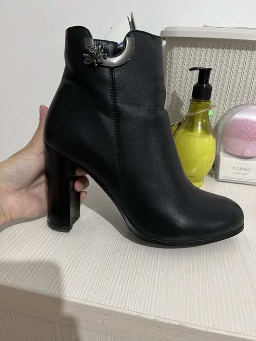 Продаю осенние полусапожки