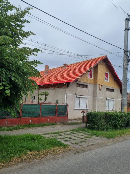 Reparatii si montaj acoperișuri,dulgherie mansardări și multe altele