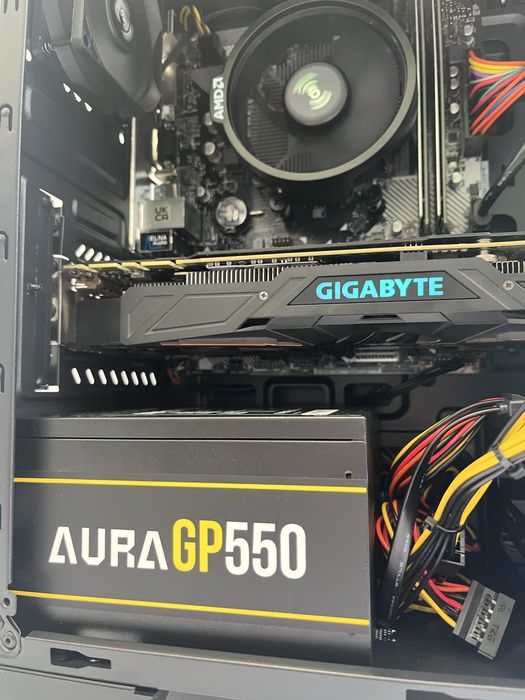 Геймърски комопютър AMD Ryzen 5 1600, GTX 1070 8GB, 16GB ram