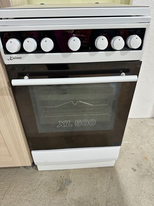 Продам газовую плиту