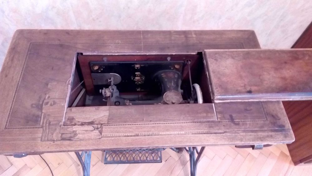 Автентична шевна машина Gritzner