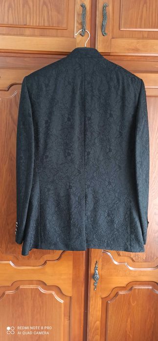 Vând costum de ginere