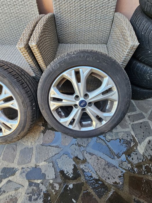 Roți aliaj originale i Ford r17 cu anvelope 225 50 17