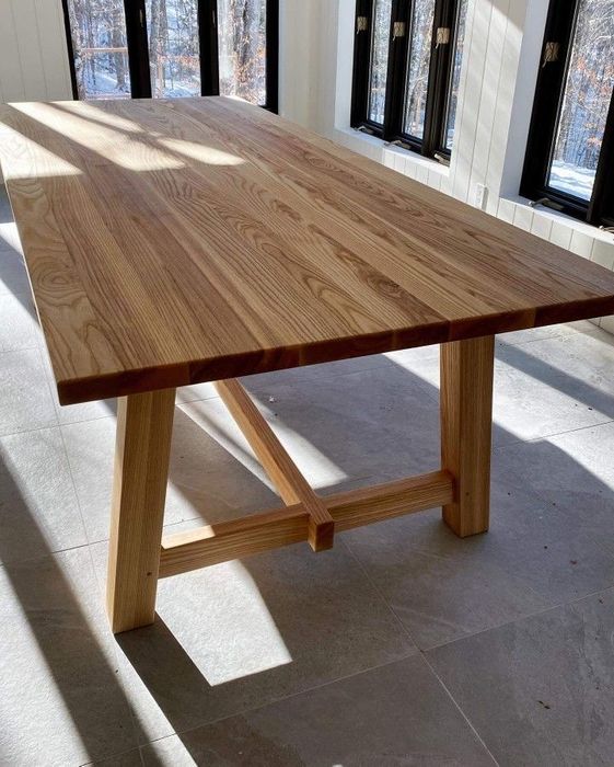 Столы из натурального дерево