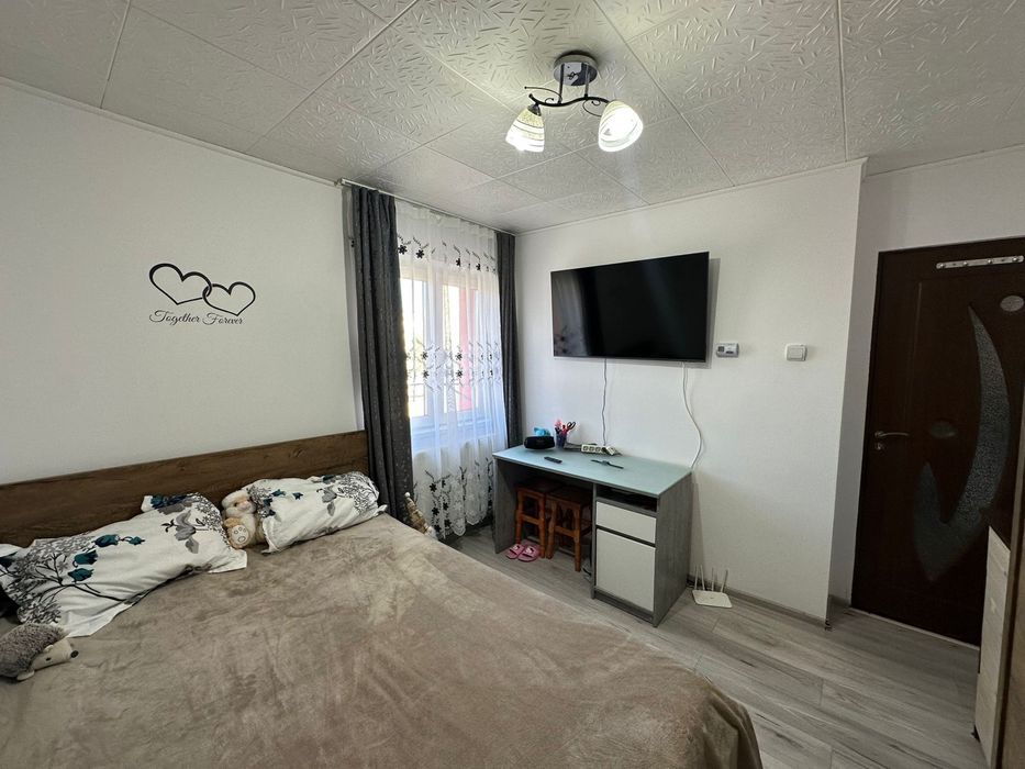 Apartament 2 camere de vânzare – bloc reabilitat termic, etaj 2/4