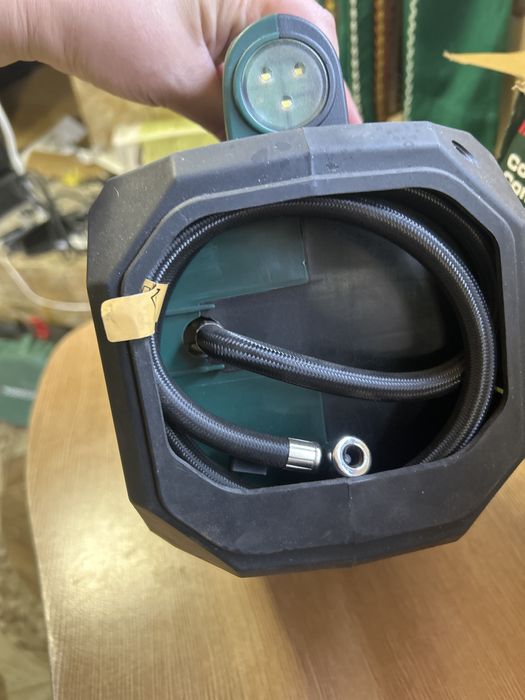 Акумулаторен компресор parkside