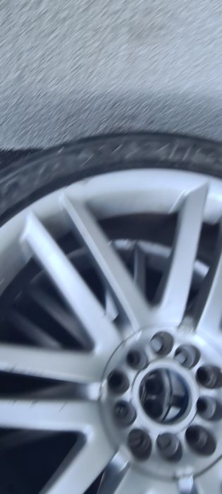 De vanzare anvelope de vara 255/ 35 / 19 cu tot cu jante ,