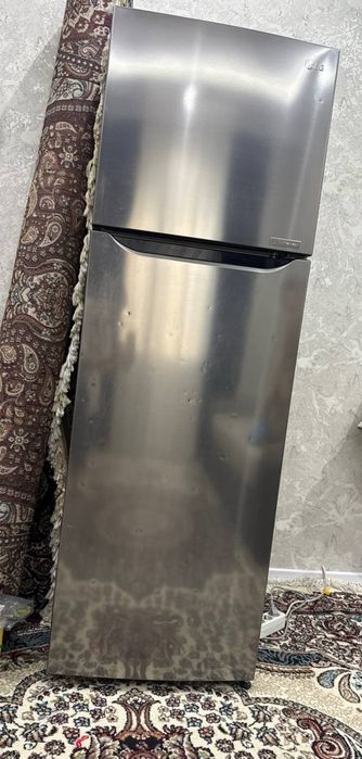 Срочно продам холодильник LG