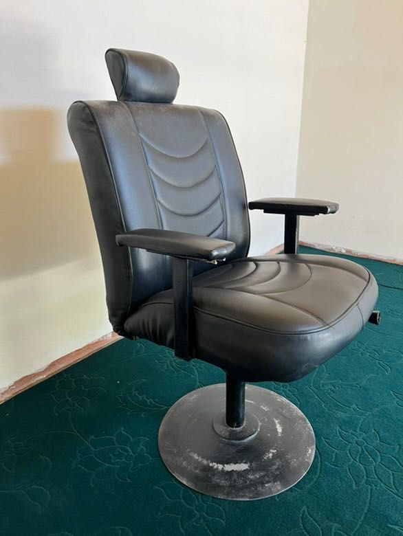 Salon uchun kreslo