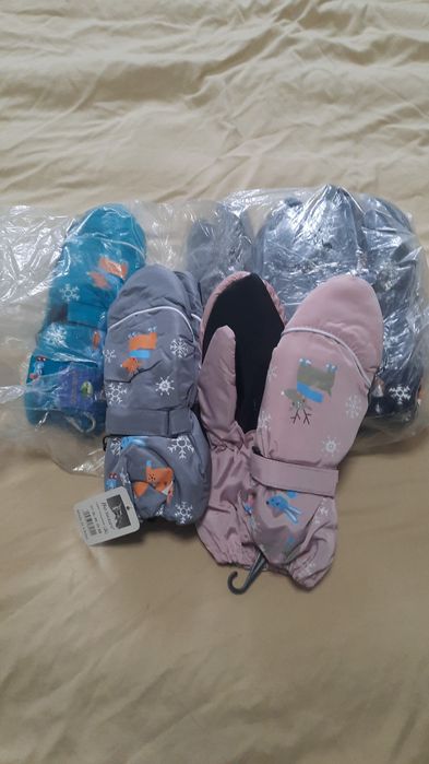 Детские варежки и перчатки, зима. Новые.