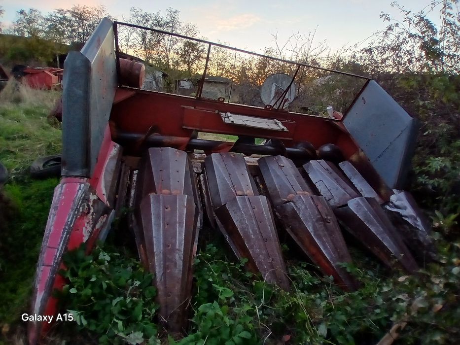 Heder porumb cu chit floarea soarelui.