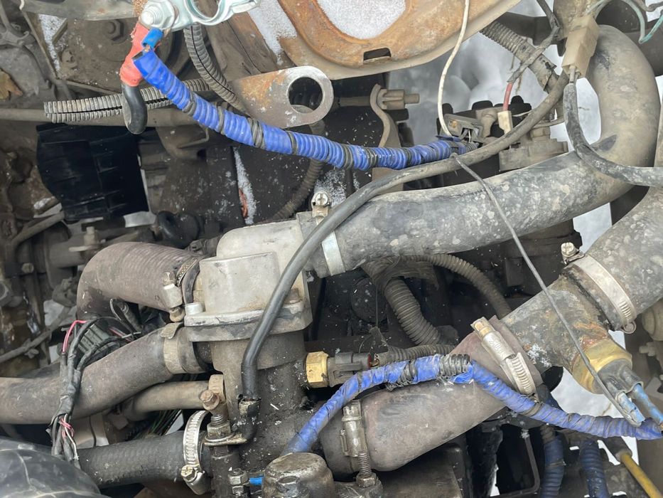 Продам двигатель 8клоп от гранты также есть каробка 2 болт