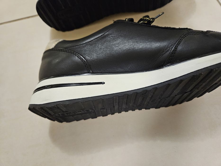 Дамски  черни сникърси