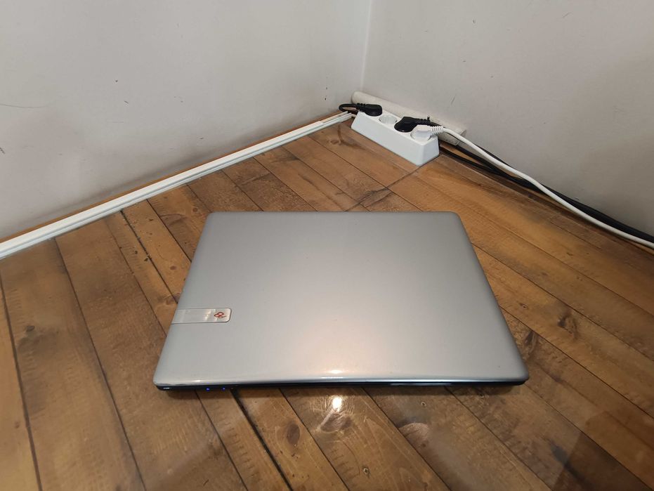 Лаптоп Packard Bell Z5WT3 15.6