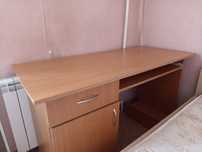 Продам компьютерный стол