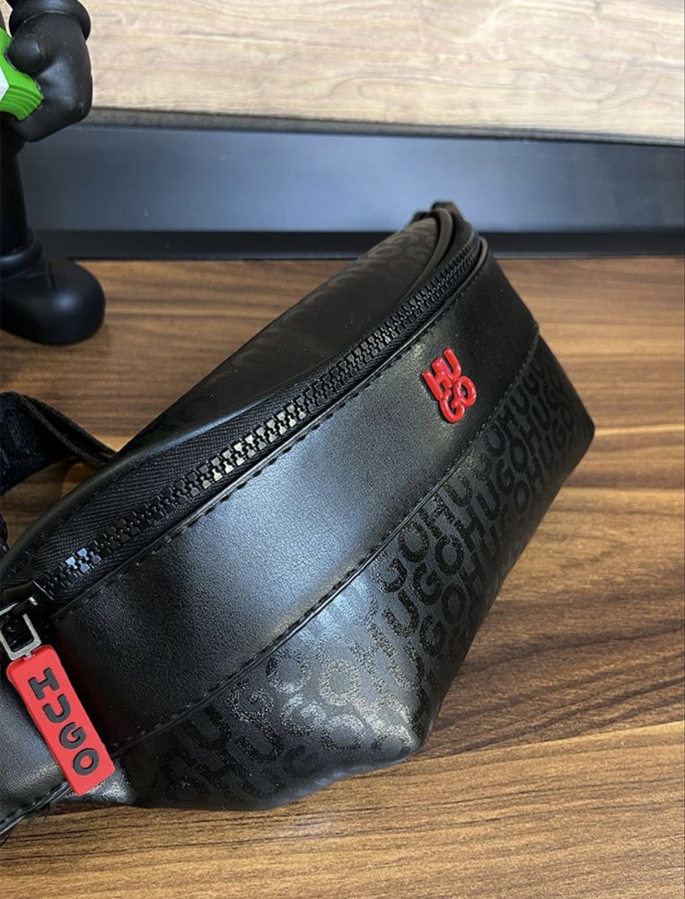 Чантичка на Hugo Boss