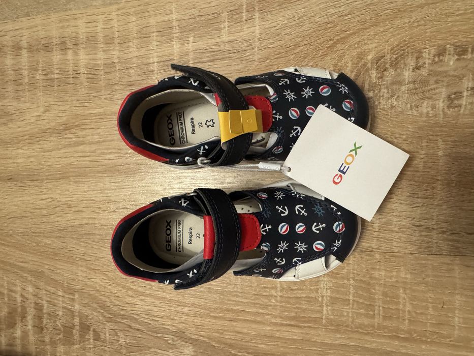 Sandale Geox noi marimea 23