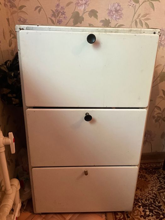 Кухонная тумбочка размеры 50х38х83 см