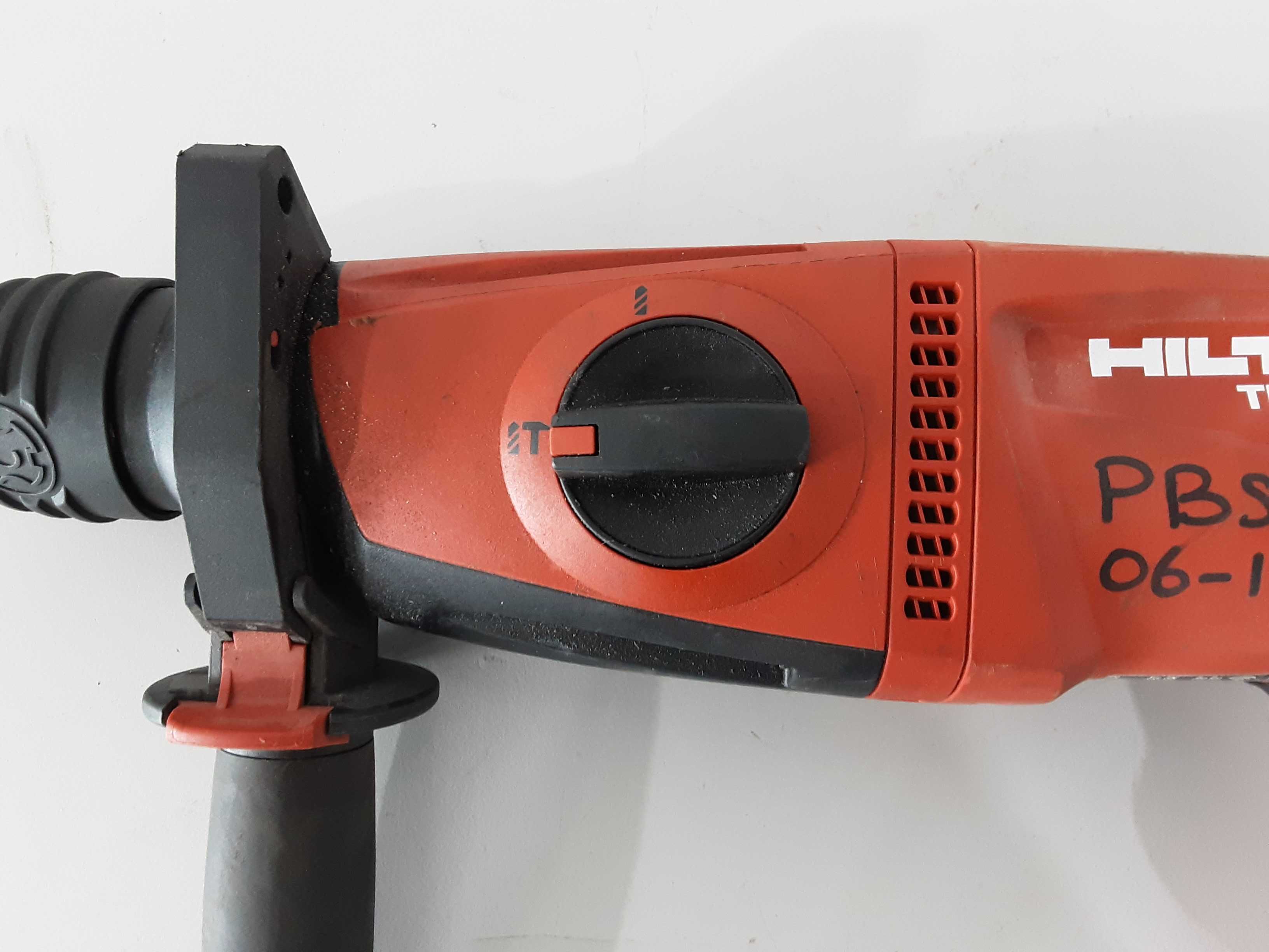 Перфоратор - Hilti 110 V / 650 W