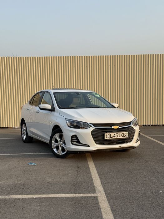 Onix premier 2024 toza