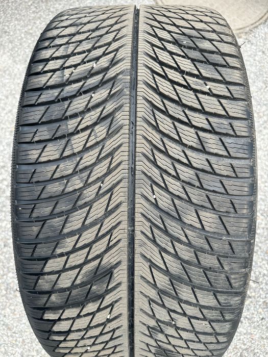 Зимни гуми Мишелин 23 цола спорт пакет 285/40 + 305/35 - r23 Michelin
