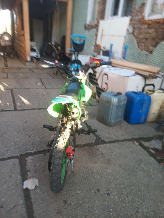 vând corss 49cc ,pentru copii,stare buna