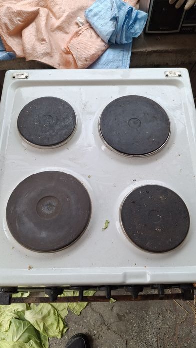 Готварска печка с котлони