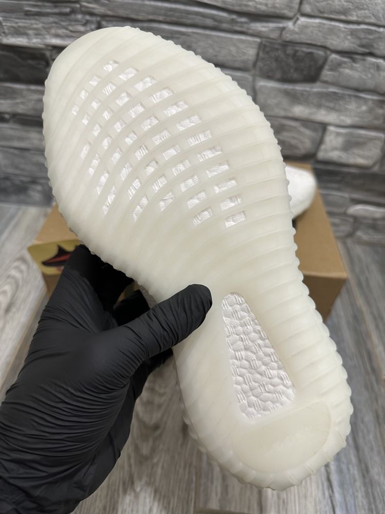 36-45 Yeezy 350 v2 Cream White