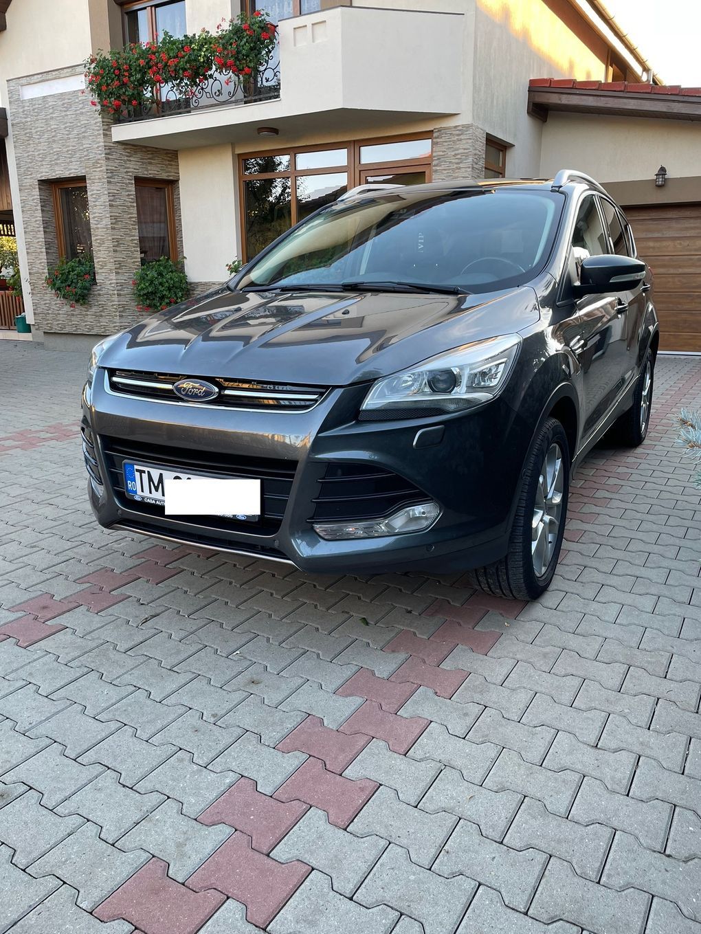 Ford Kuga Ford KUGA Automatic 4X4 150 CP Diesel TITANIUM