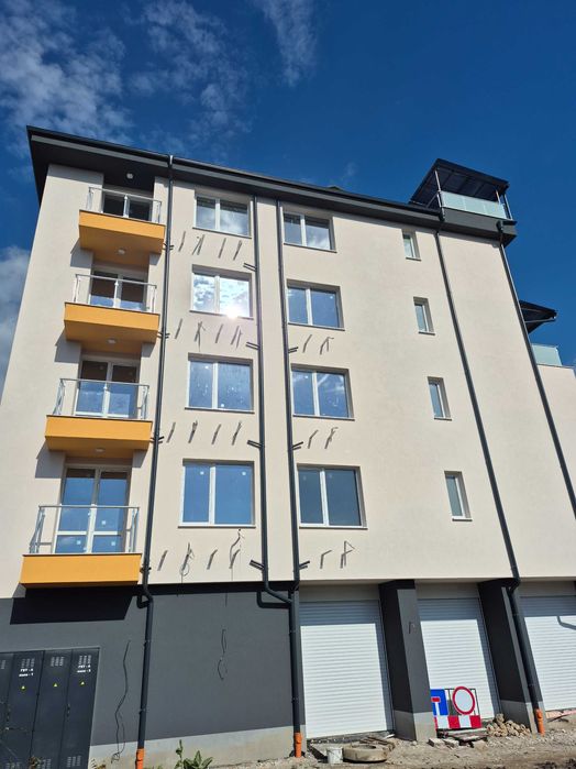 Продава се Тристаен апартамент в София, Толстой - 98 кв.м за 1607 €/кв.м - Снимка #2