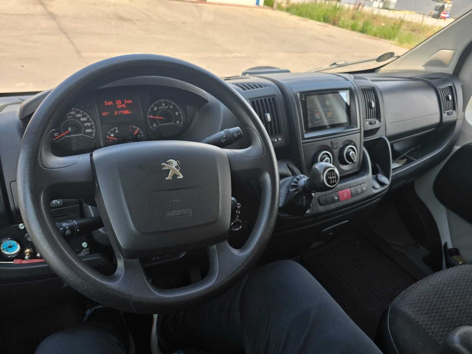 Peugeot Boxer 3.5 cu Lift hidraulic 2017