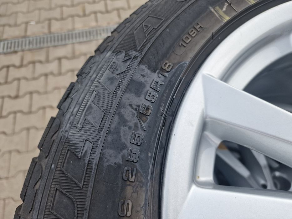 Гуми с Джанти за BMW X5 F15 255/55 R 18