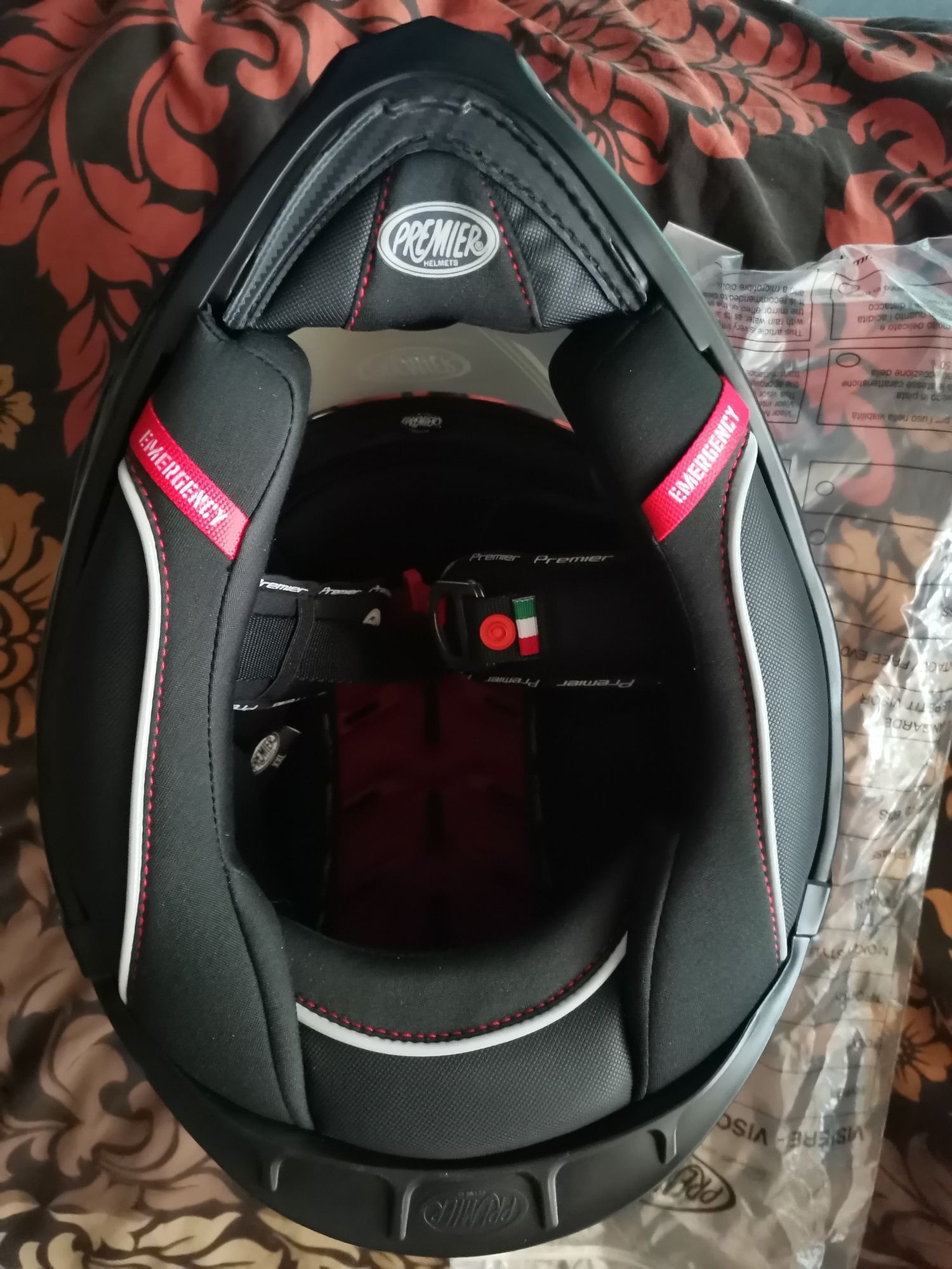 Карбонова Каска за мотор Premier Hyper Carbon 2 броя