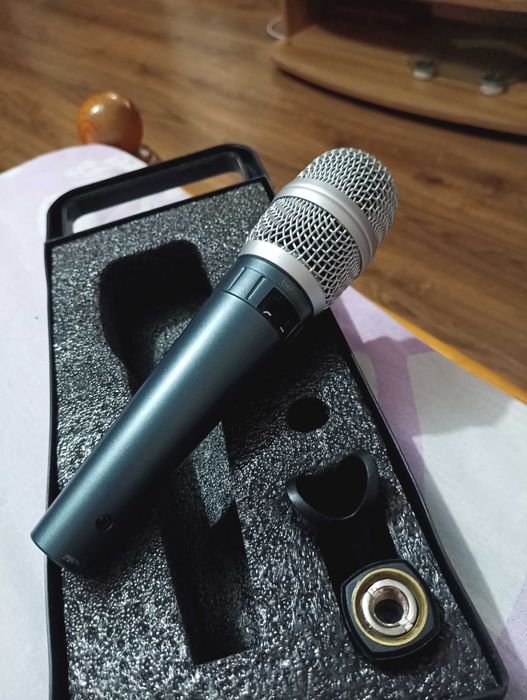 Кондензаторен микрофон Behringer sb78A