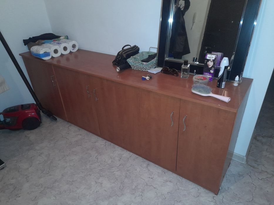 Продам тумбу для прихожей