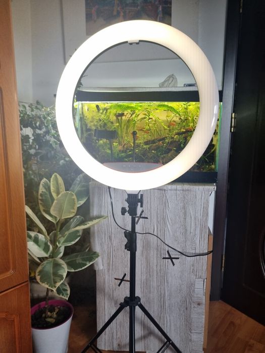 Lampa cu telecomanda