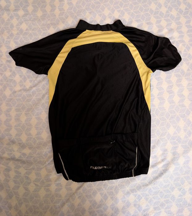 Вело джърсита Muddyfox и Endura