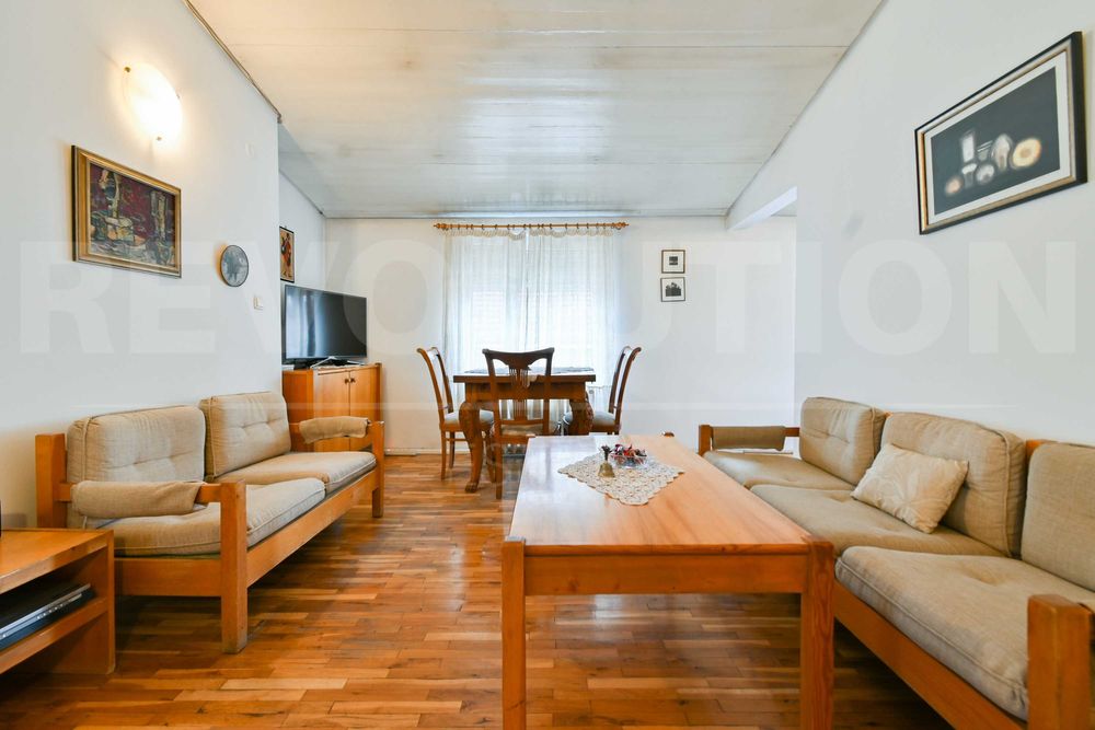 Продава се Тристаен апартамент в София, Център - 70 кв.м за 5715 €/кв.м - Снимка #3