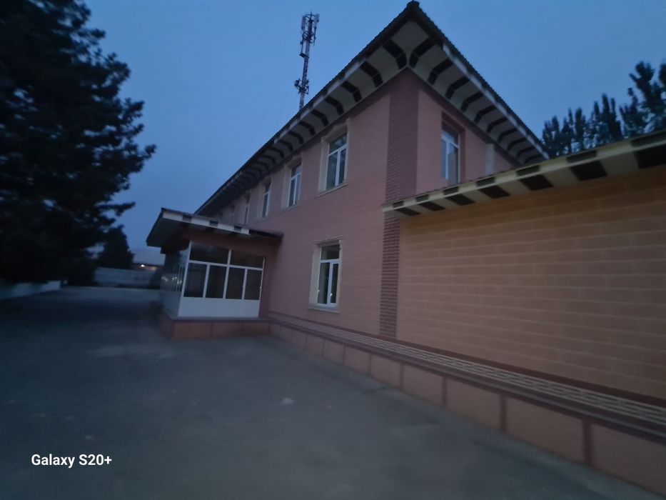 Klinika , boxcha uchun moljallangan noturar bino ijaraga beriladi