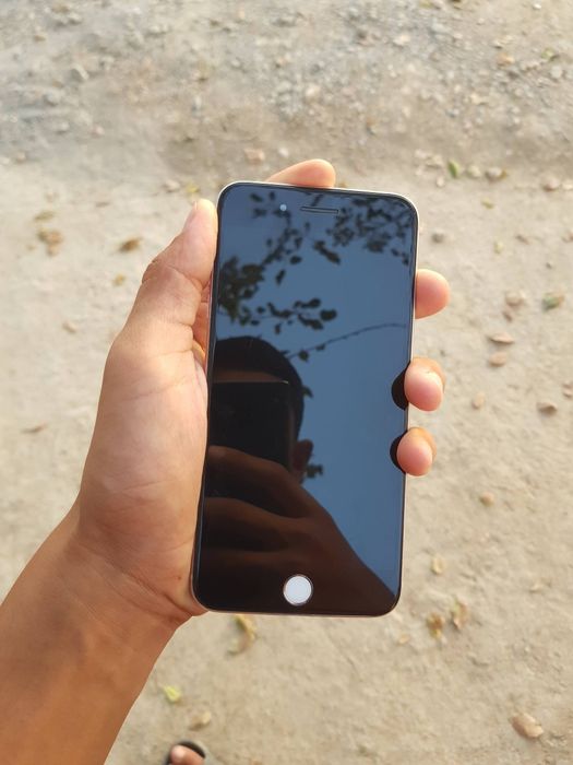 iPhone 8+ kfolatlangan